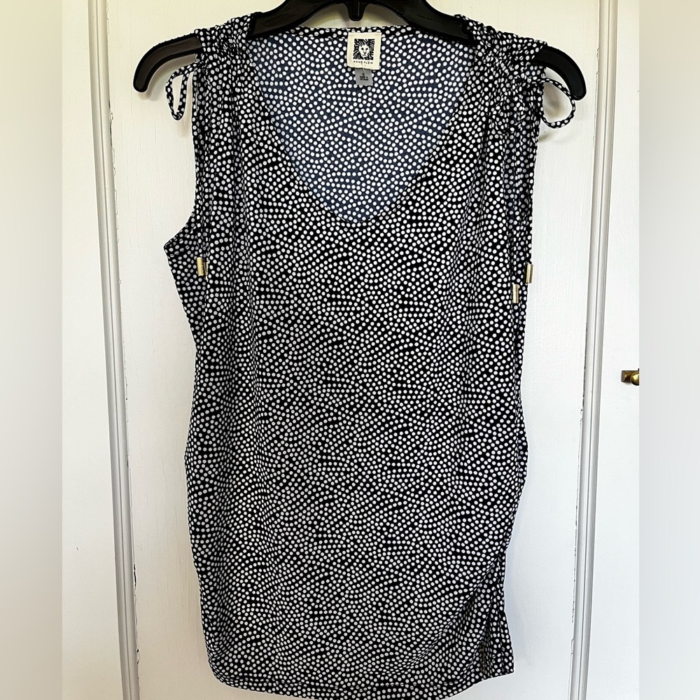 Sleeveless pullover top by Anne Klein, S
